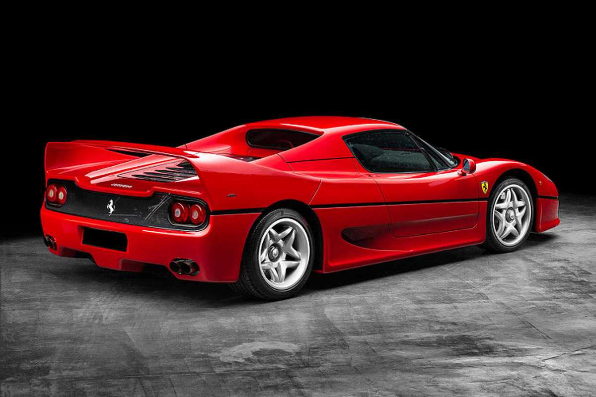 Sieu xe co Ferrari F50 phuc che het hon 5,76 ty dong-Hinh-3