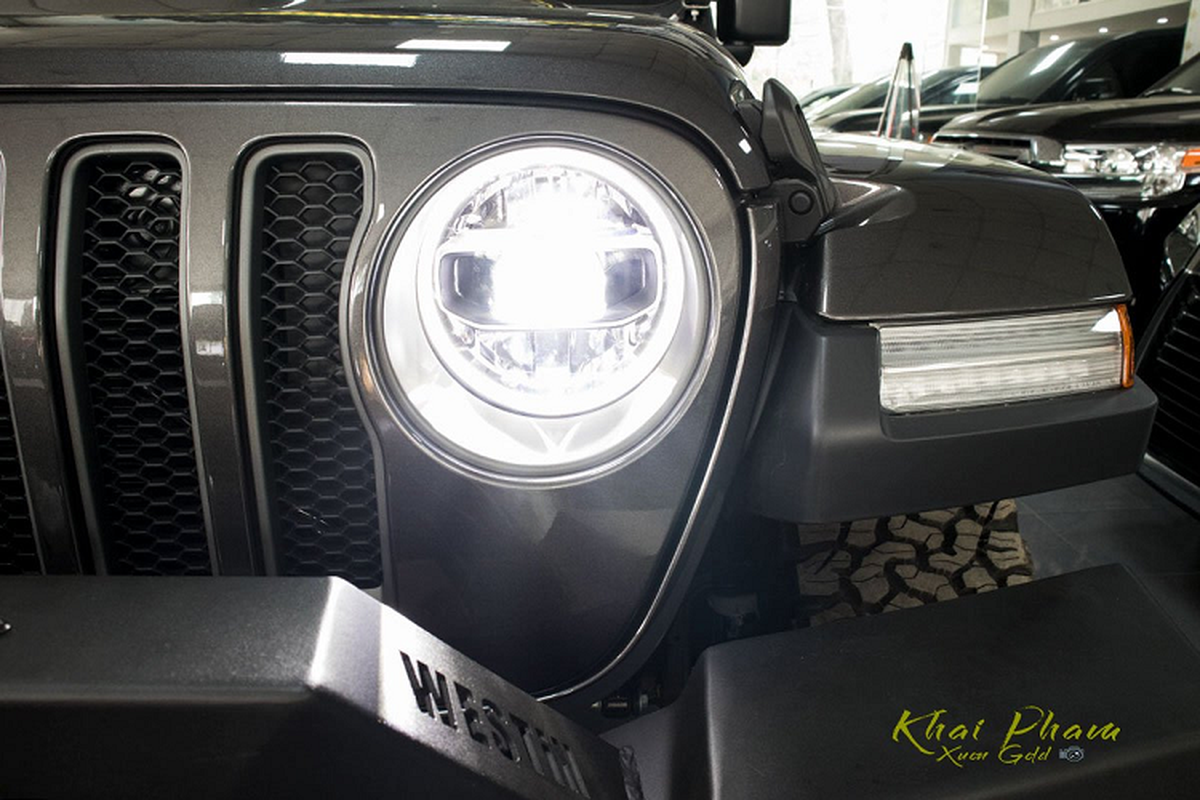 Chi tiet Jeep Wrangler Rubicon 2020 hon 4 ty tai Viet Nam-Hinh-4