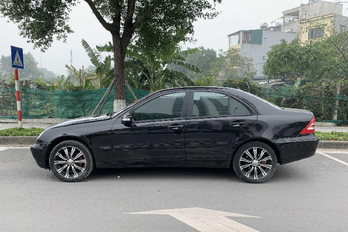 Xe sang Mercedes C 180 cu chi 175 trieu dong tai Ha Noi-Hinh-8