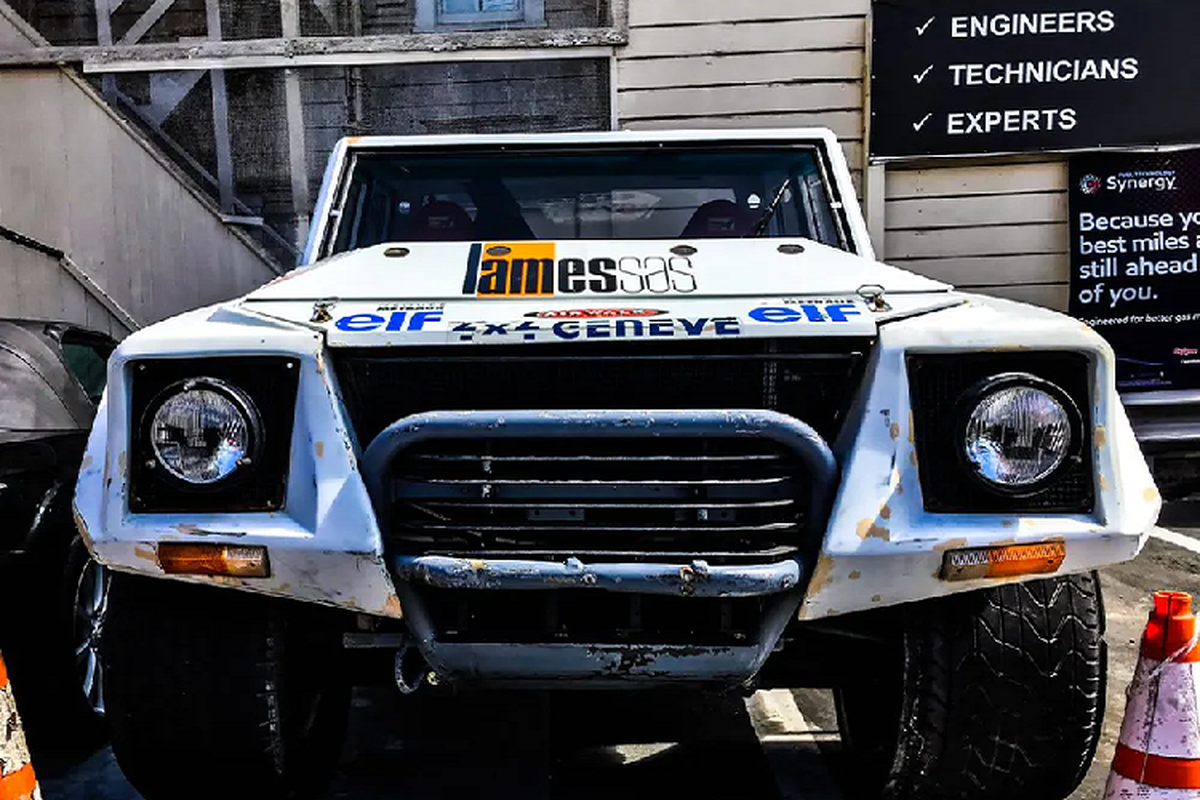 Kham pha Lamborghini LM002 “Granada-Dakar Rally” doc nhat vo nhi-Hinh-2