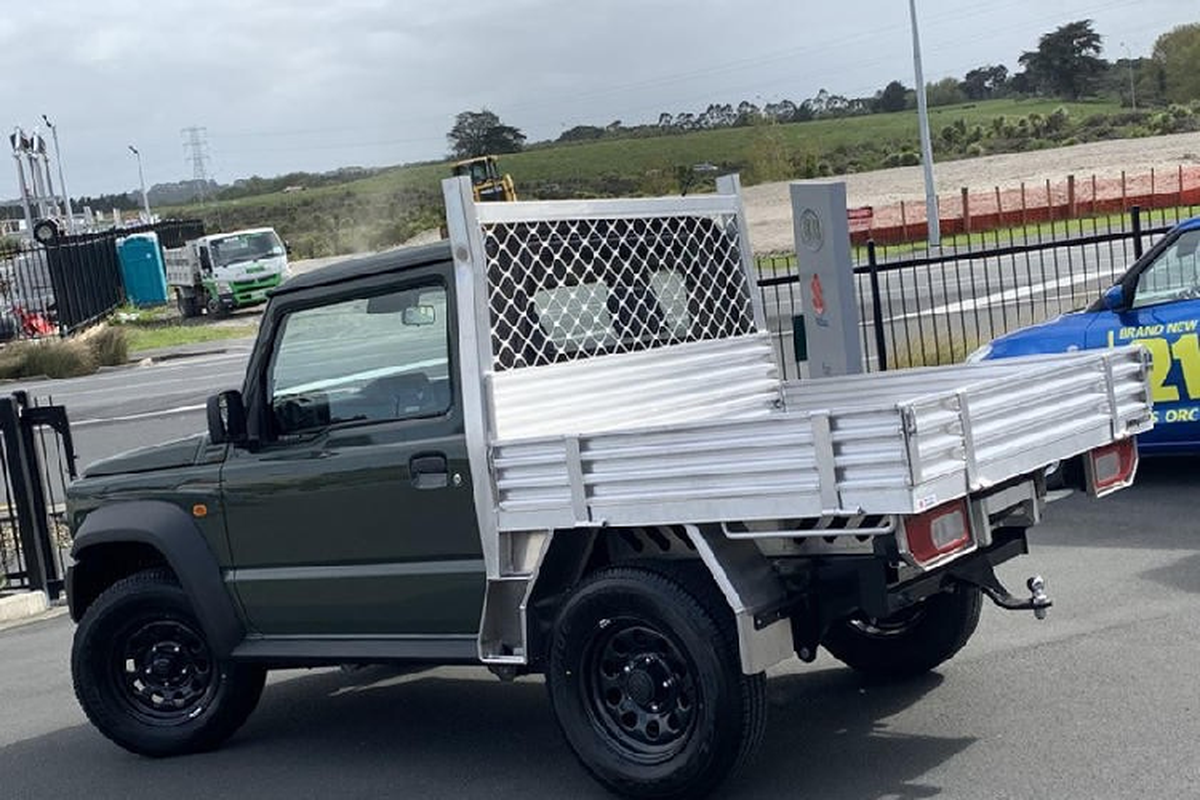 Suzuki Jimny do “ban tai ti hon” hon 500 trieu dong-Hinh-2