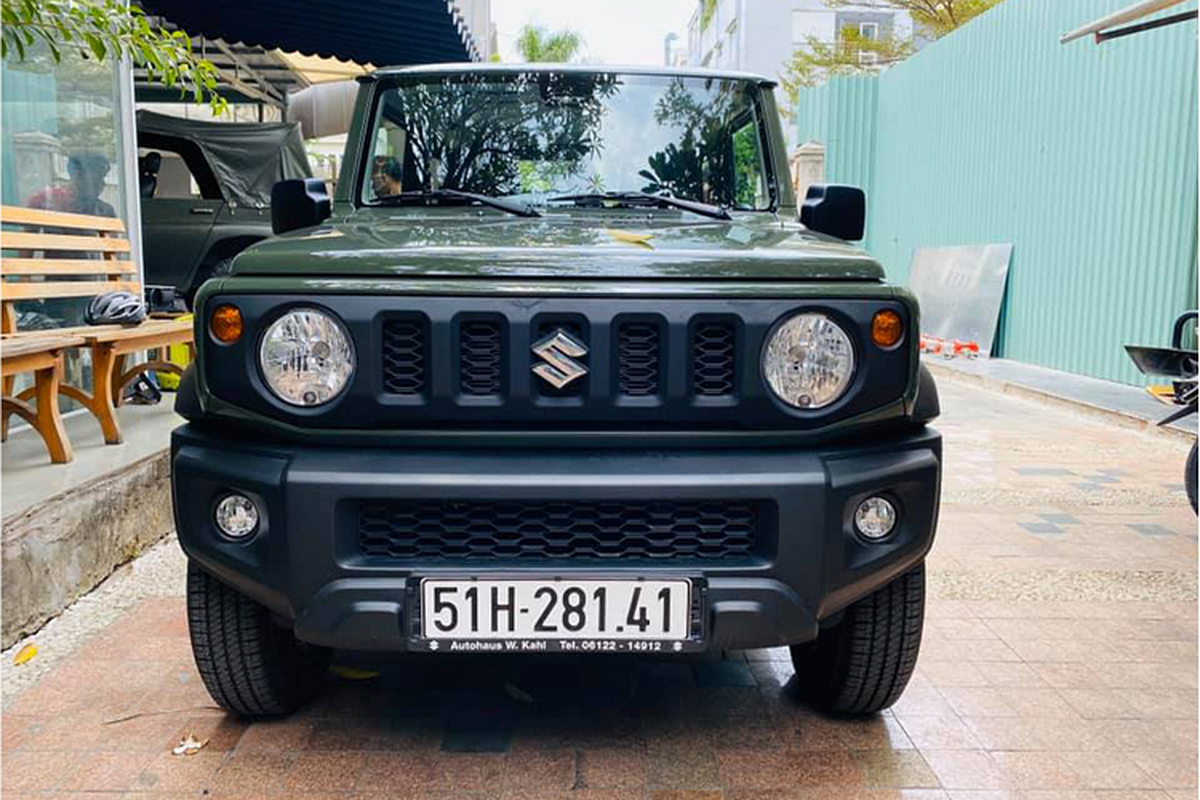 Suzuki Jimny mat hon 1,5 ty de lan banh tai Sai Gon