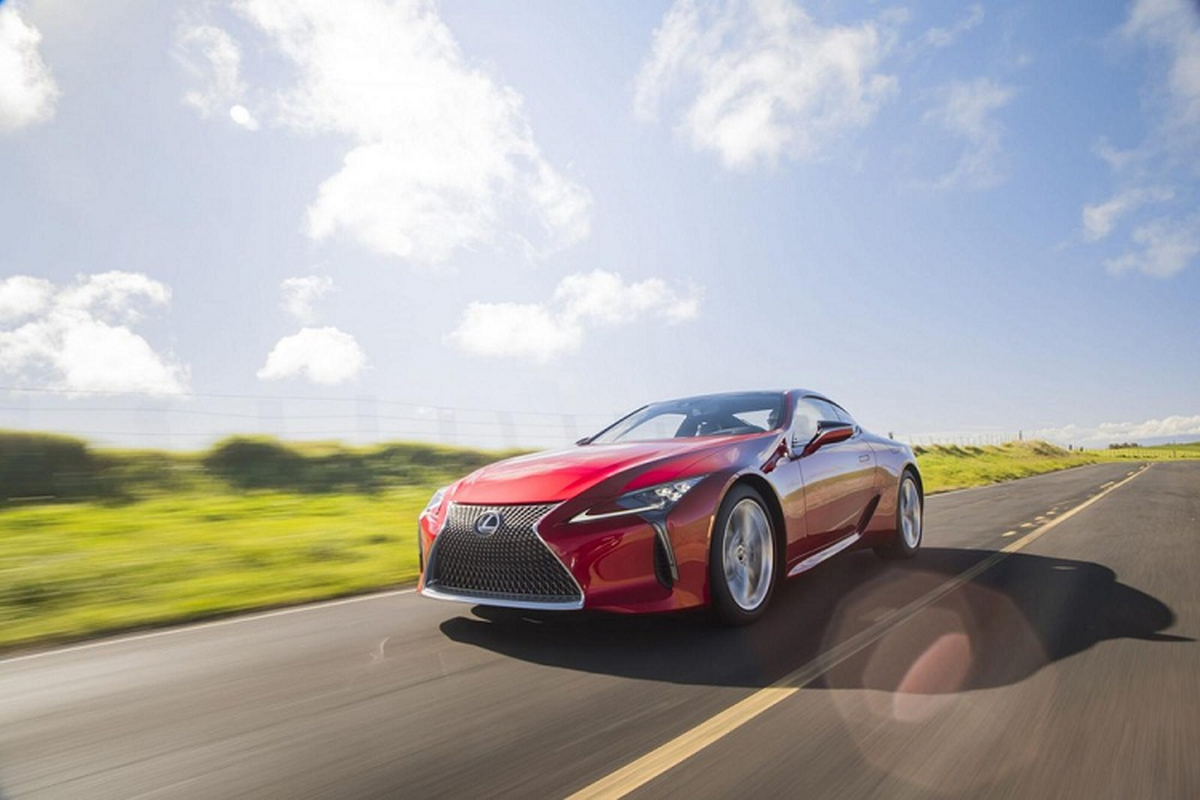 Ra mat xe sang the thao Lexus LC Coupe 2021 moi