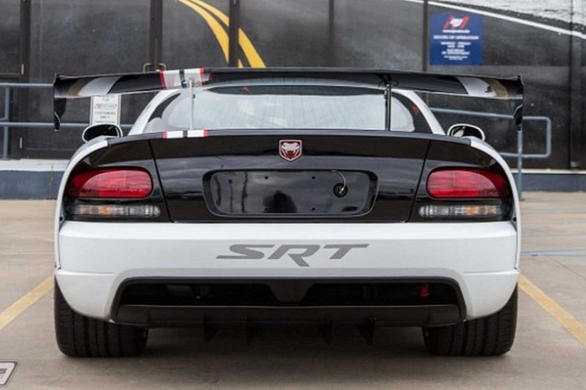 Mot trong 50 chiec Dodge Viper ACR-X 