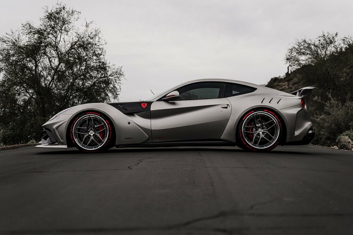 Sieu xe Ferrari F12 Berlinetta do chao ban 329.800 USD-Hinh-8