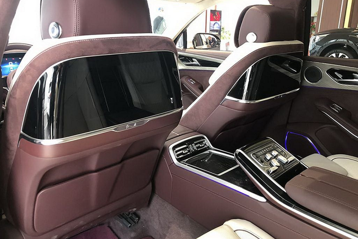 Xe sang Rolls-Royce 