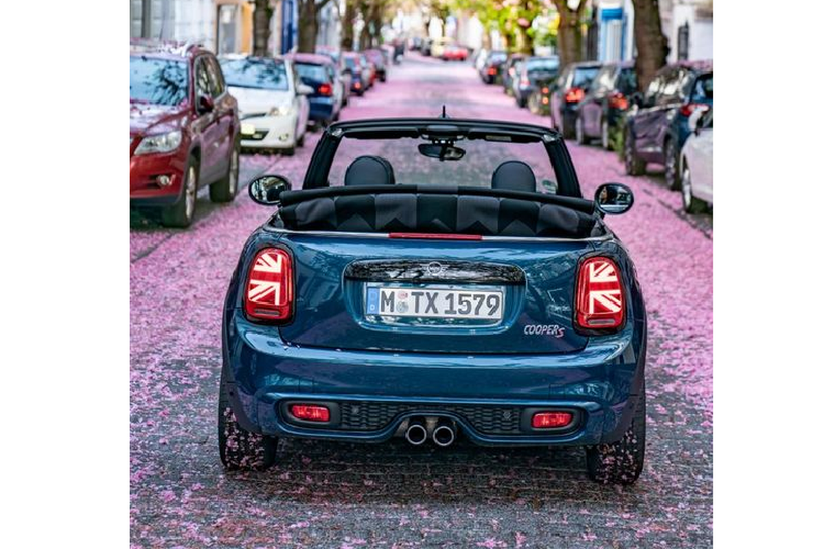 Ra mat MINI Convertible Sidewalk 2020 phien ban gioi han-Hinh-7