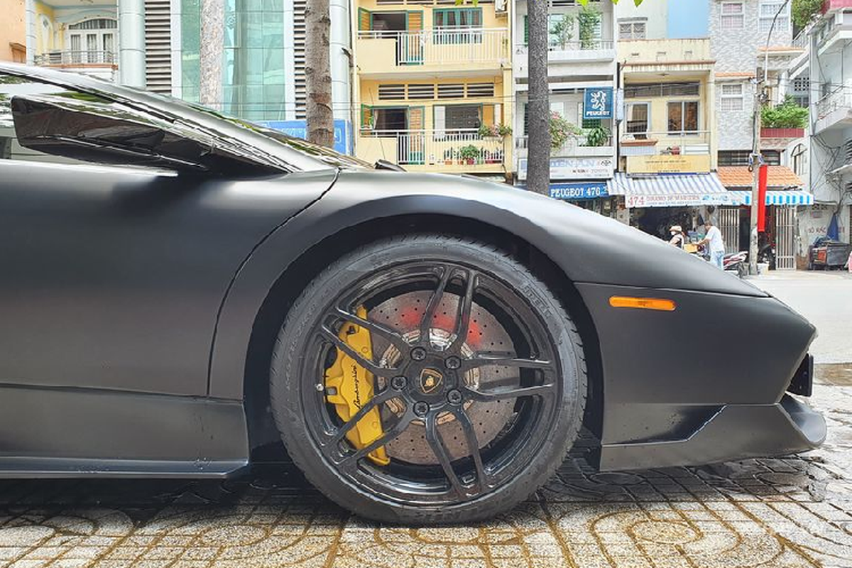 Sieu xe Lamborghini Murcielago SV mot thoi cua dai gia Minh nhua-Hinh-6