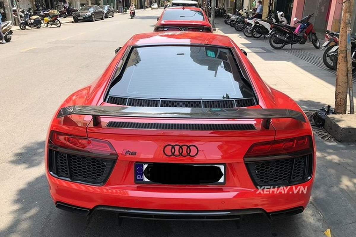 Sieu xe Audi R8 V10 Plus do ruc duoi nang Sai Gon-Hinh-6