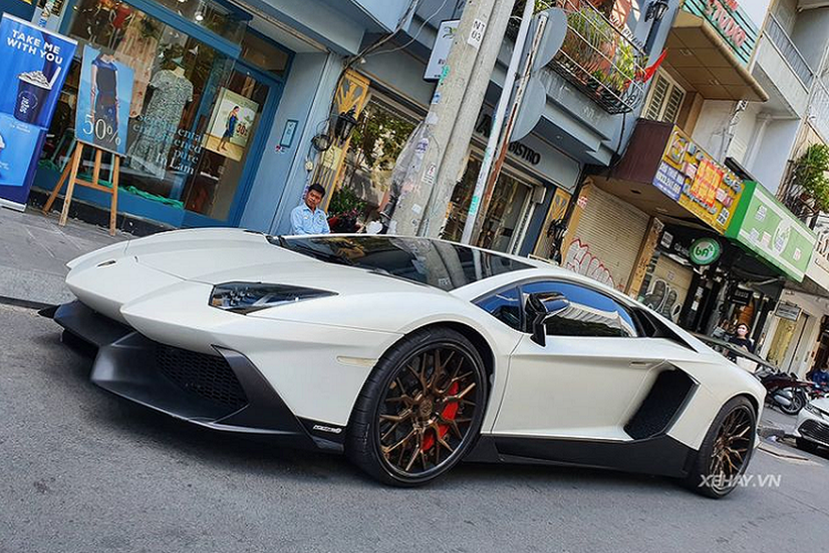 Lamborghini Aventador do 50th Anniversario doc nhat Viet Nam