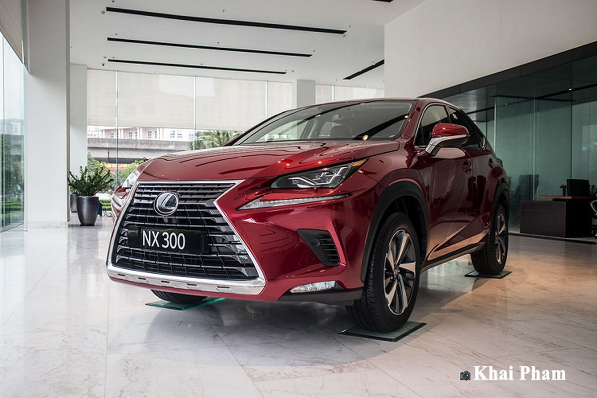 Can canh Lexus NX 300 moi hon 2,5 ty dong tai Ha Noi