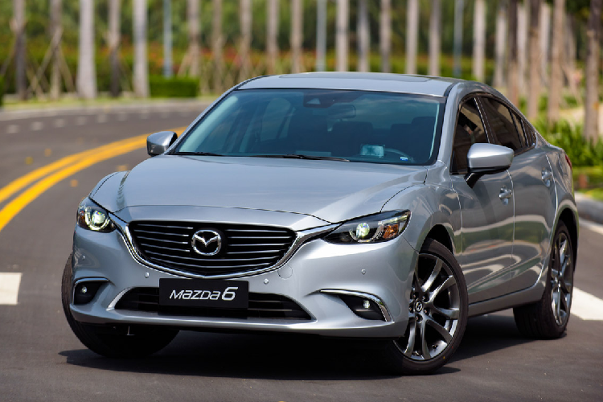 Dai ly chao ban Mazda6 trung bay, re hon 160 trieu dong mua moi-Hinh-6