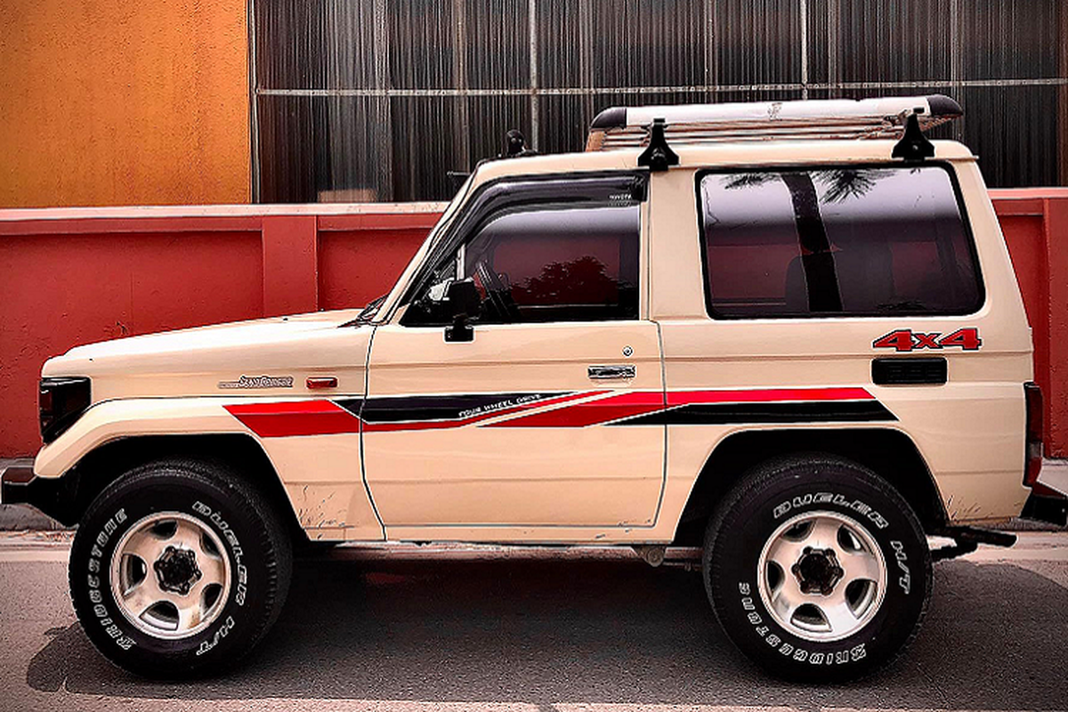 Toyota Land Cruiser BJ70 