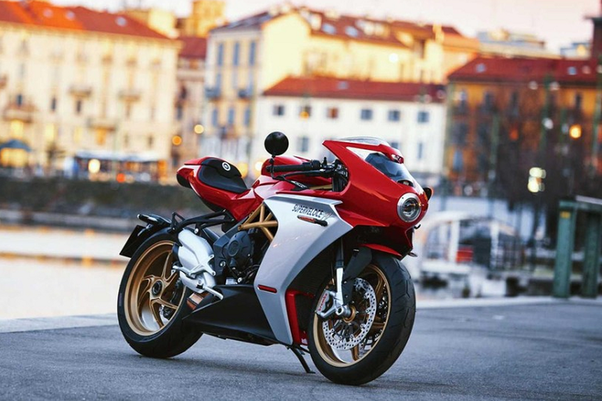 Ngam sieu moto MV Agusta Superveloce Ottocento tu 505 trieu dong