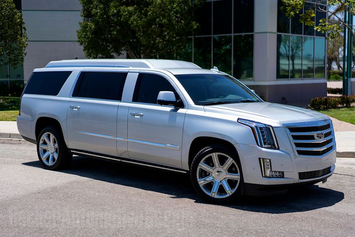 Rao ban Cadillac Escalade ESV cua sao bong bau duc Tom Brady-Hinh-2