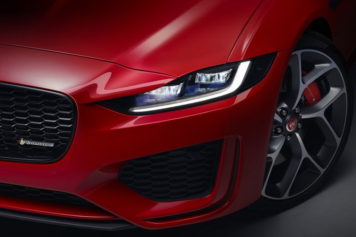 Jaguar XE 2020 se ra mat Viet Nam voi hai phien ban-Hinh-5