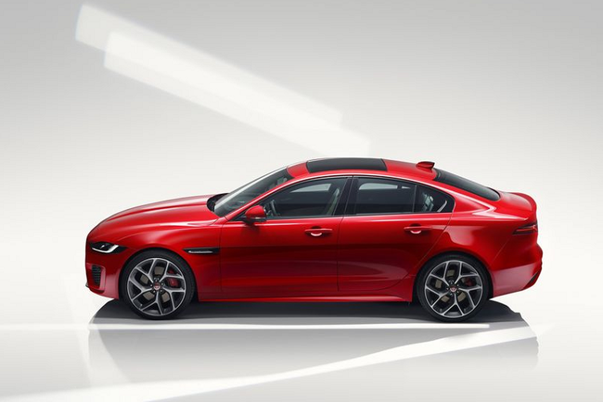 Jaguar XE 2020 se ra mat Viet Nam voi hai phien ban-Hinh-8