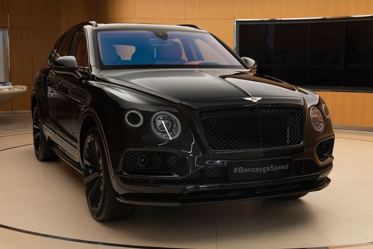 Ngam SUV sieu sang Bentley Bentayga Speed trong sac den huyen bi