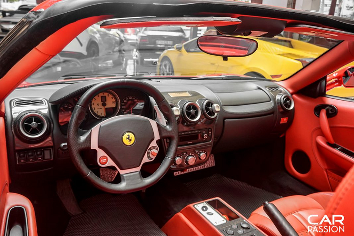 Ferrari F430 Spider 13 nam tuoi do po hon 200 trieu tai Sai Gon-Hinh-6