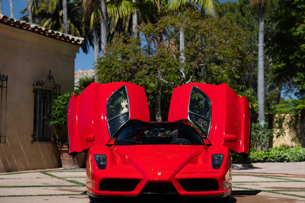 Ferrari Enzo 2003 la sieu xe dat nhat ban dau gia online-Hinh-2