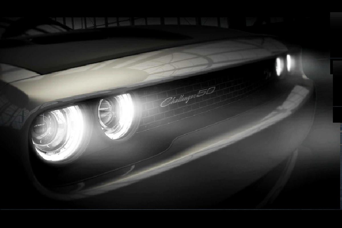 Dodge Challenger ra mat phien ban dac biet ky niem 50 nam-Hinh-3