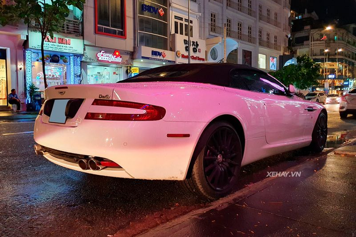 Aston Martin DB9 Volante - “diep vien Anh” tren pho Sai Gon-Hinh-5