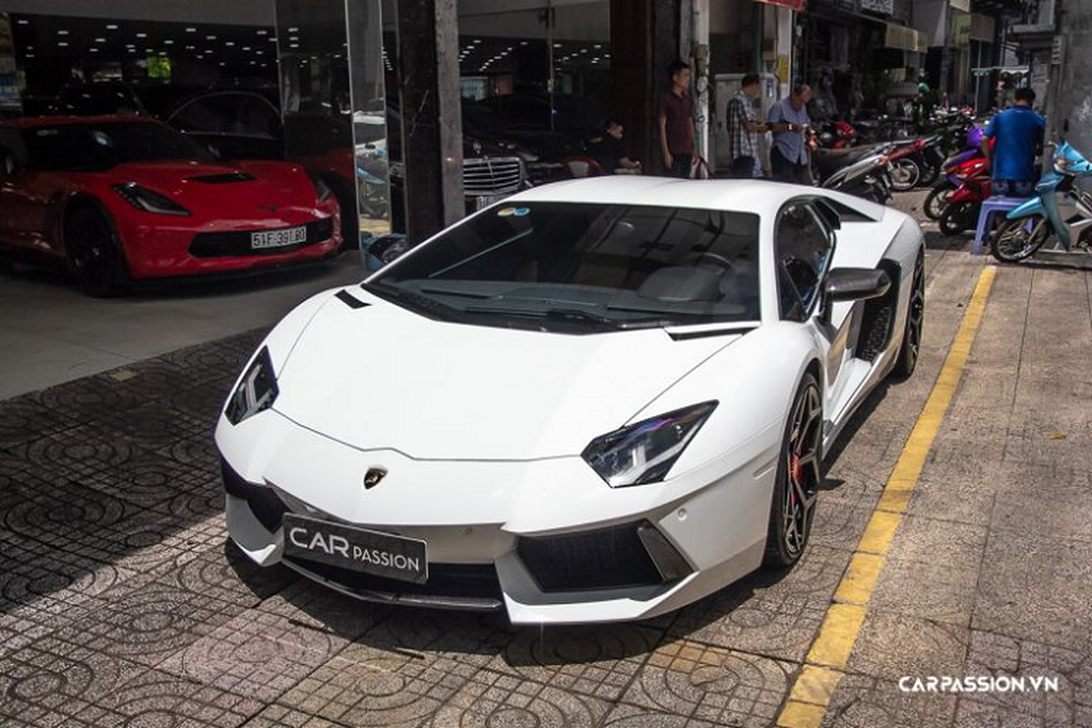 Lamborghini Aventador hon 20 ty, chinh hang doc nhat Viet Nam