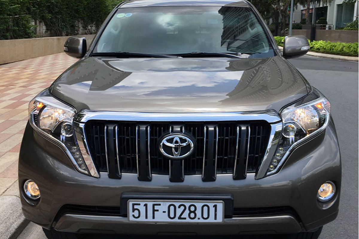 Toyota Prado lan banh 100.000km 