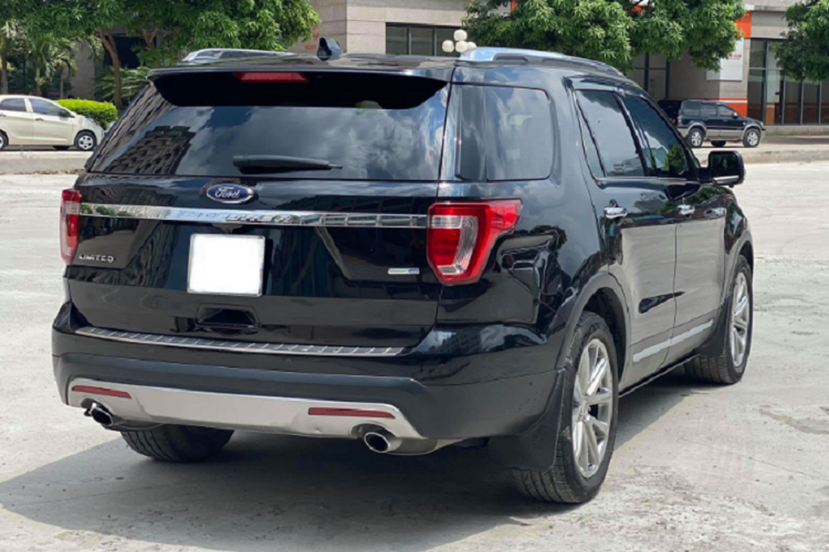 Ford Explorer moi tai Viet Nam xuong gia, xe cu “can rang” giam-Hinh-2