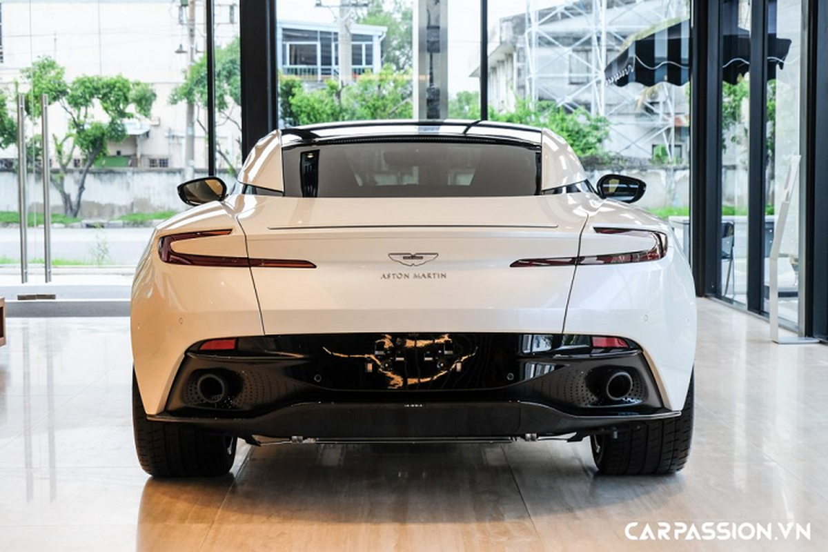 Aston Martin DB11 mau doc, hon 15 ty tai Viet Nam-Hinh-9