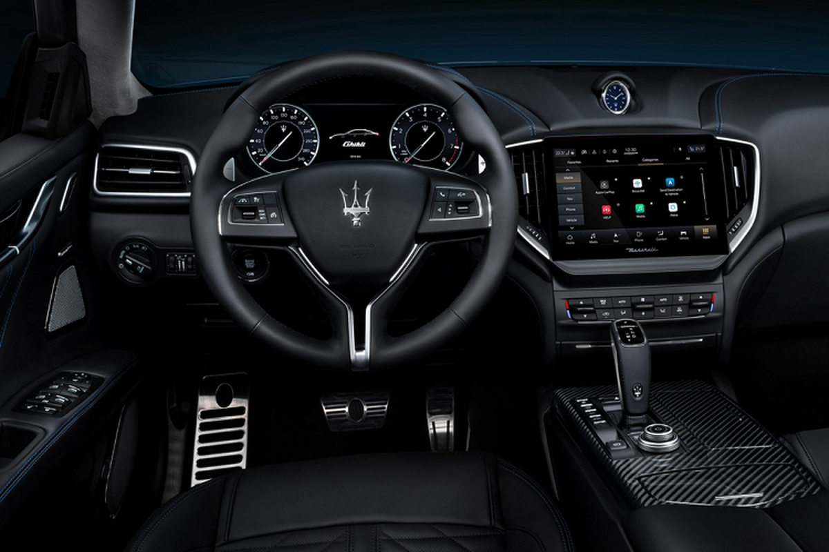 Maserati ra mat xe lai Ghibli Hybrid 2021 dau tien trong lich su-Hinh-8