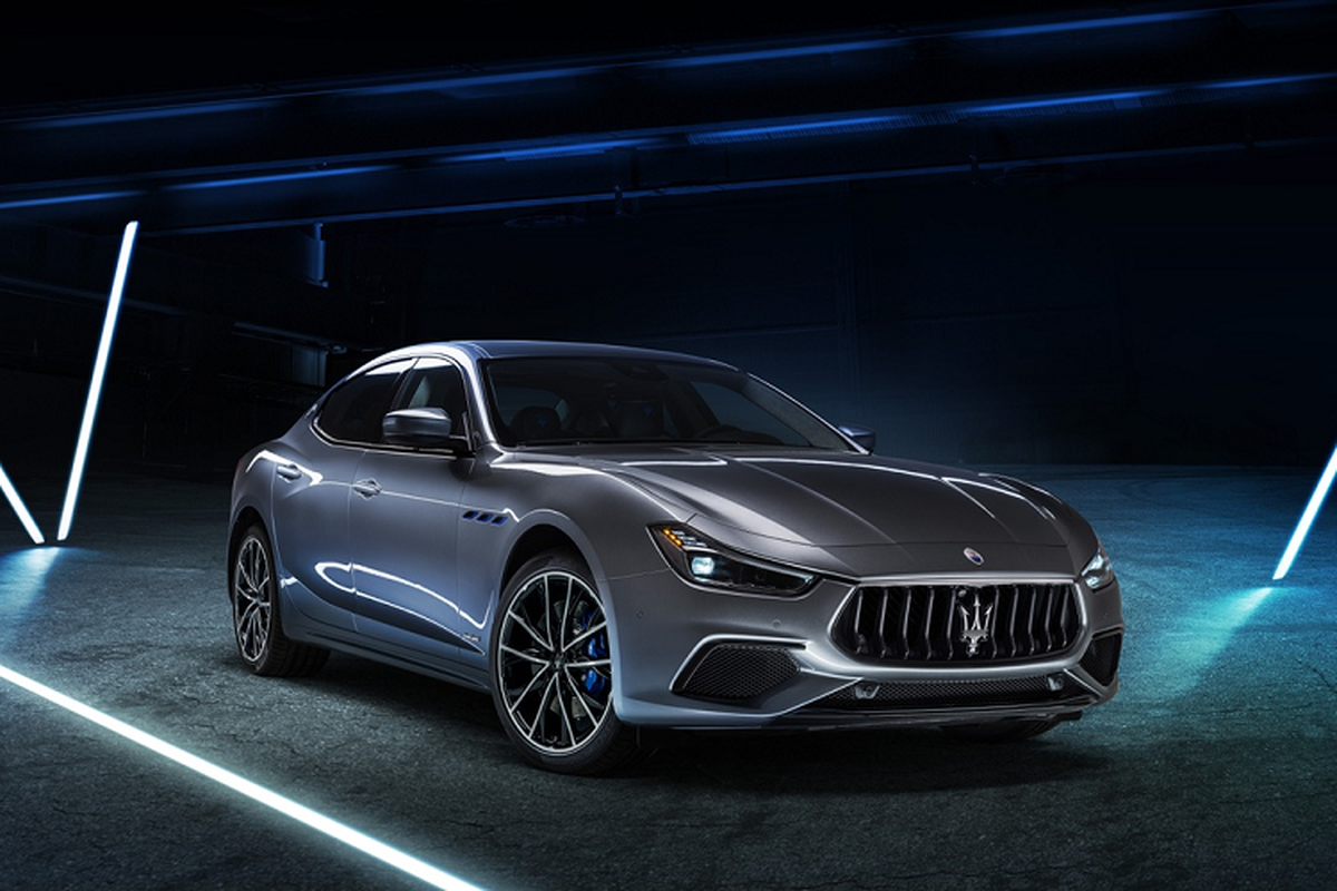 Maserati ra mat xe lai Ghibli Hybrid 2021 dau tien trong lich su