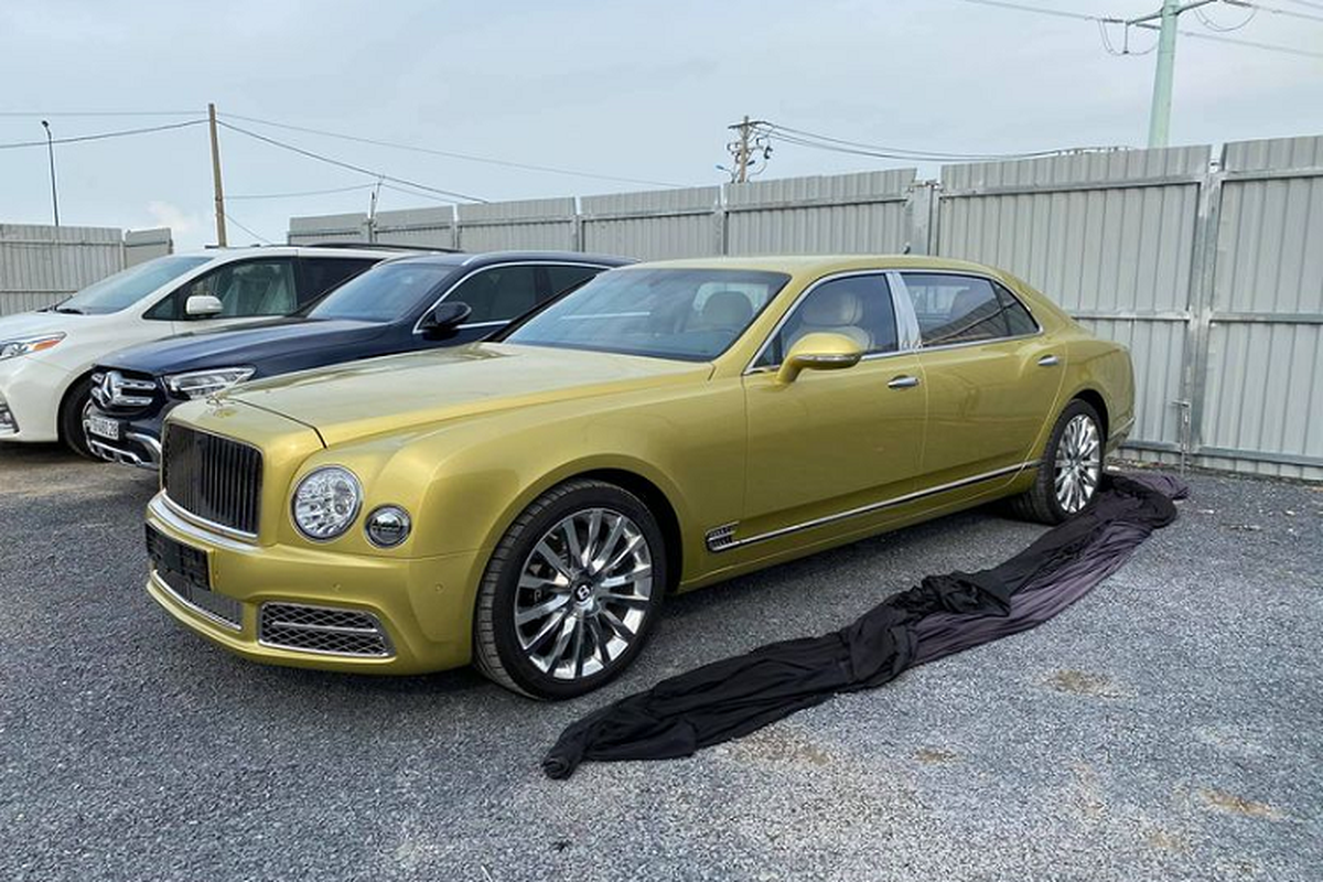 Bentley Mulsanne EWB Julep “kich doc” hon 35 ty ve Viet Nam