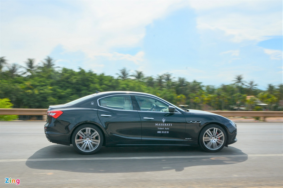 Can canh Maserati Ghibli tu 5,69 ty dong tai Viet Nam-Hinh-4