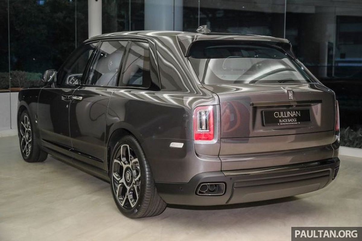 Can canh Rolls-Royce Cullinan Black Badge chi hon 9 ty o Malaysia-Hinh-10