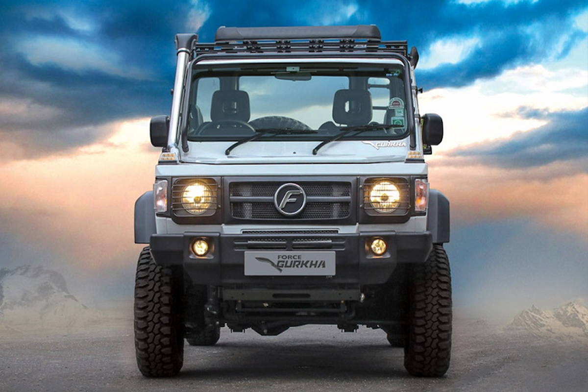 Force Gurkha - SUV phong cach Mercedes G-Class chi 400 trieu dong-Hinh-3