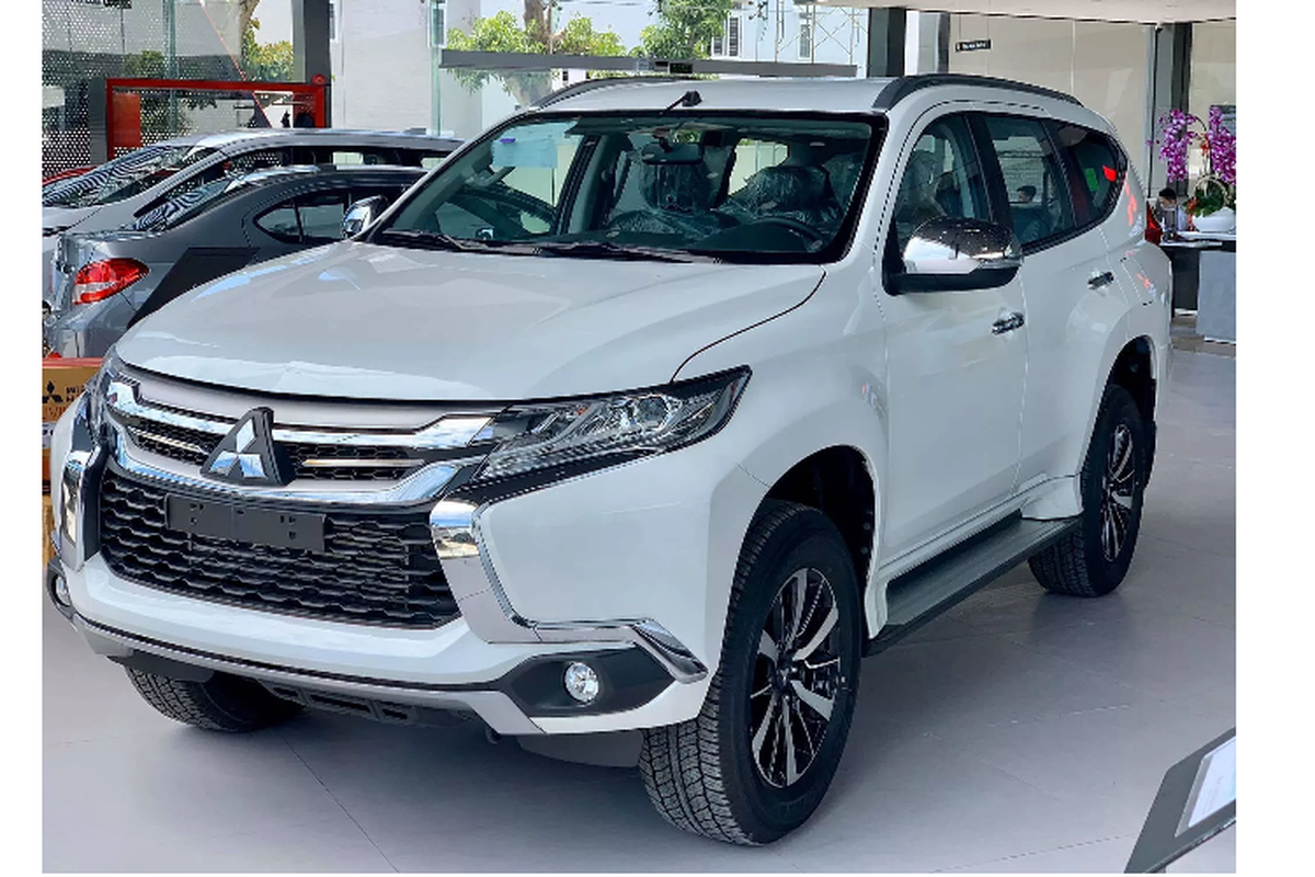 Mitsubishi Pajero Sport MT 