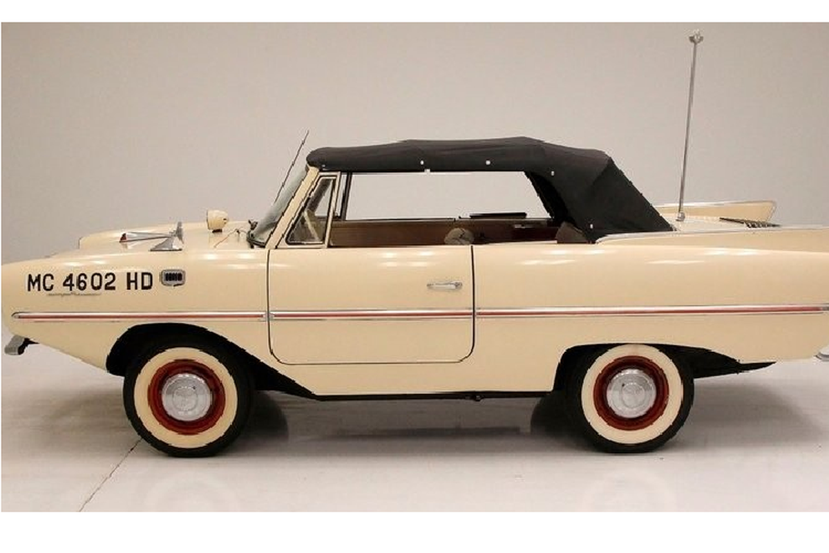 “Xe loi nuoc” Amphicar 770 1964 moi cung chi 700 trieu dong-Hinh-8