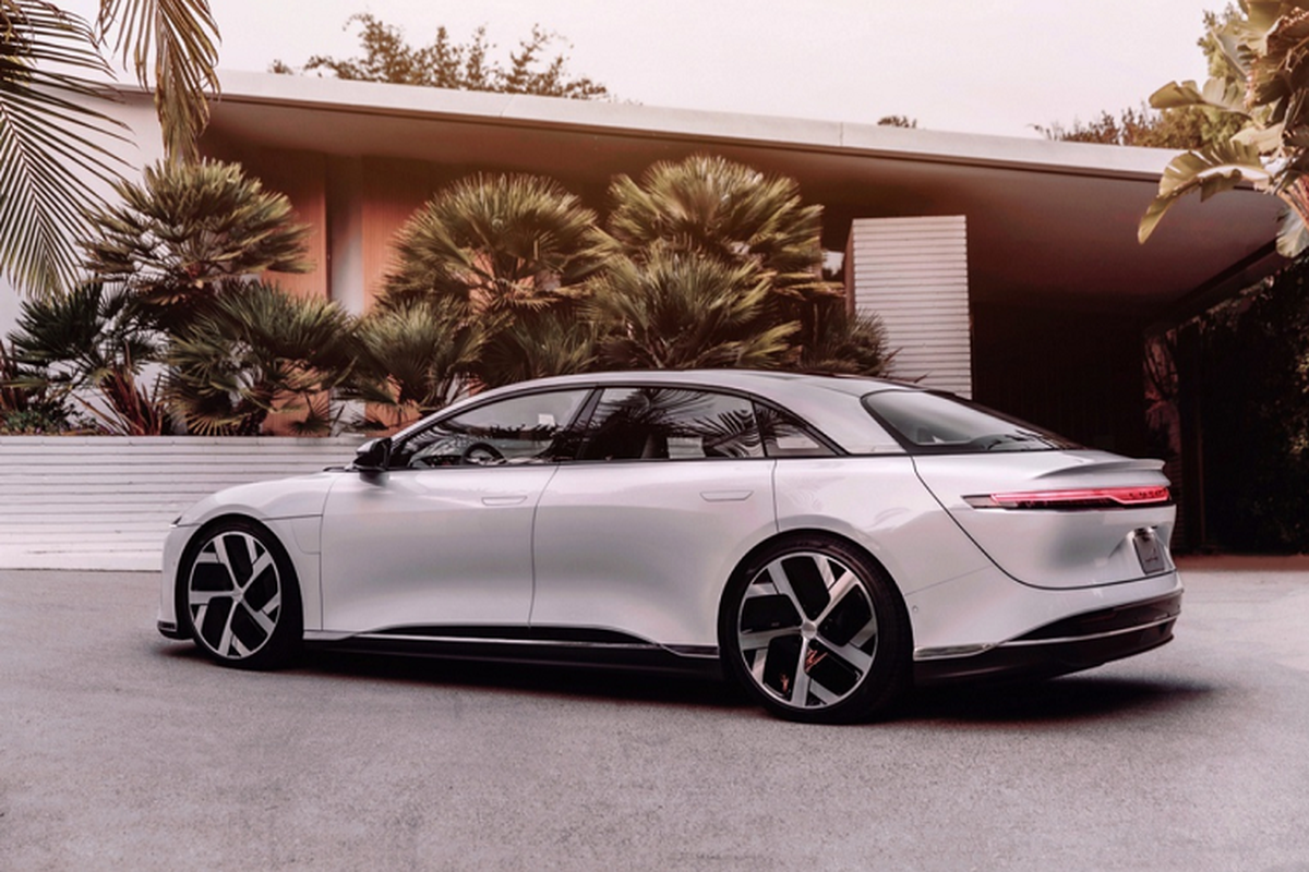 Xe dien Lucid Air tu 3,2 ty dong 