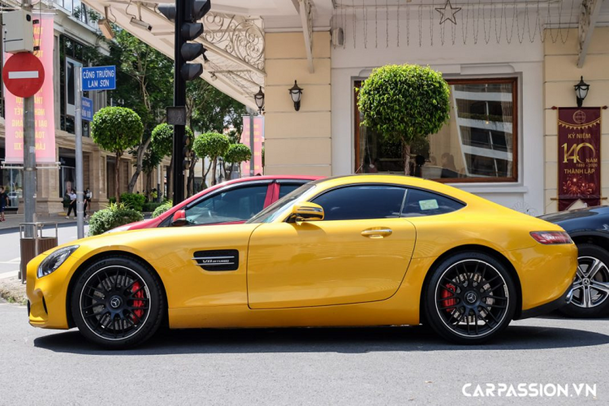 Ngam Mercedes-AMG GT S tien ty, hang hiem tren pho Sai Gon-Hinh-9