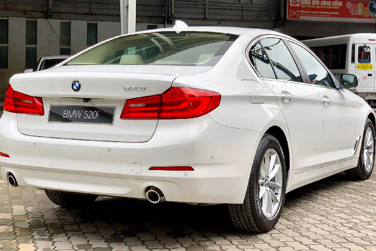 BMW 520i tai Viet Nam giam 200 trieu dong, chi con 1,8 ty-Hinh-9