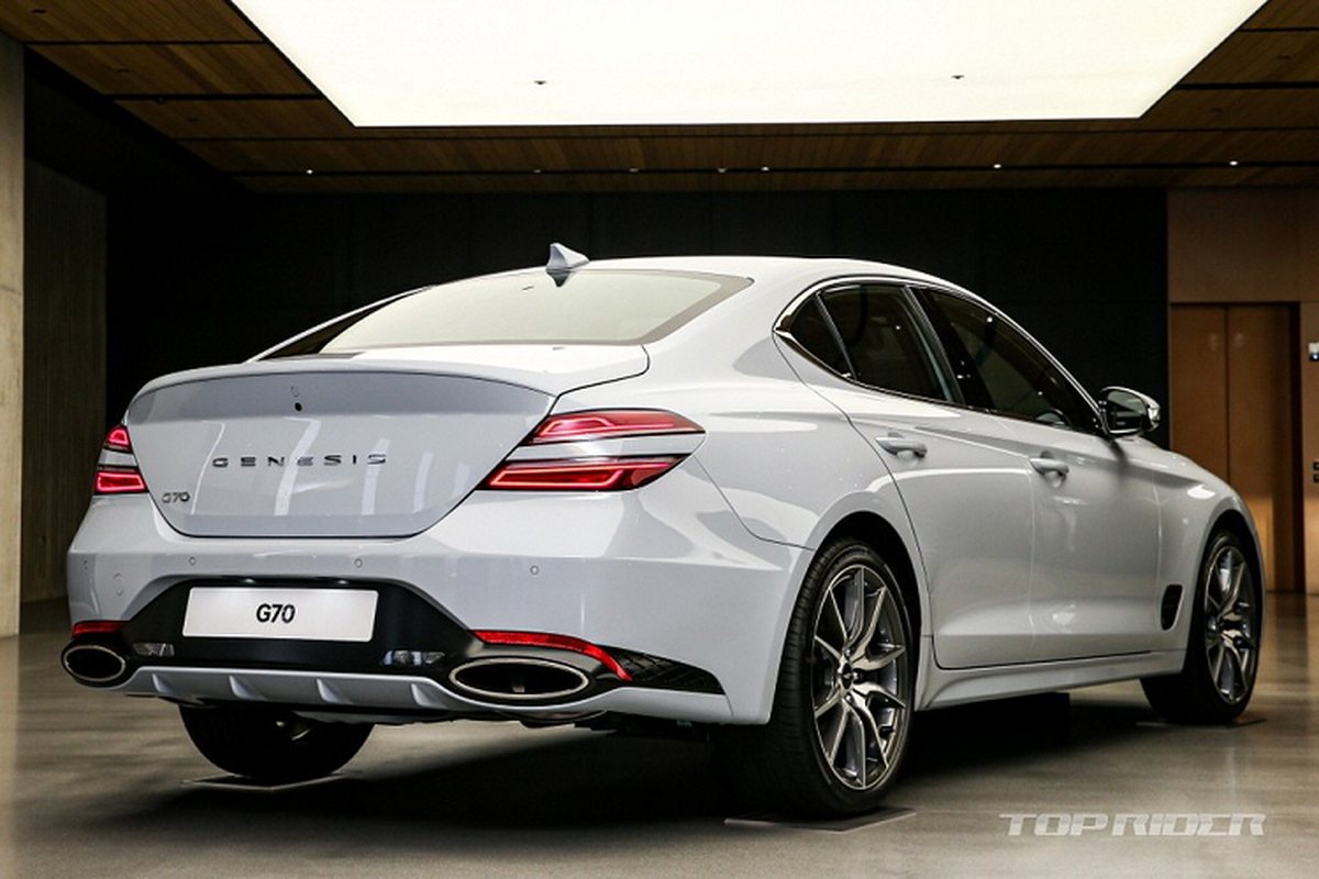 Genesis G70 2021 tu 827 trieu dong, 