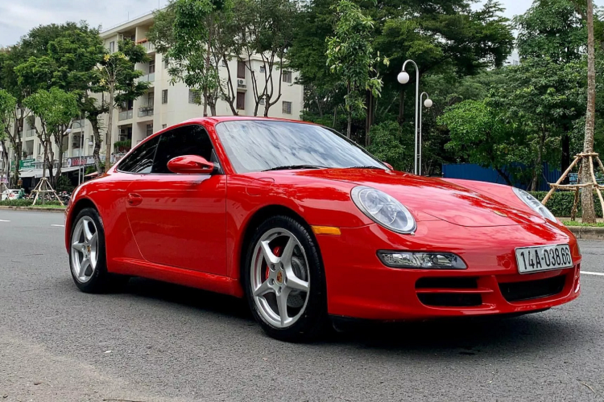 Can canh Porsche 911 hon 10 nam tuoi tai Viet Nam-Hinh-2