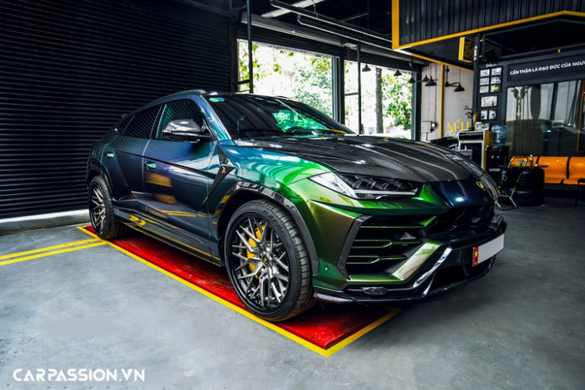 Lamborghini Urus hon 20 ty tai Viet Nam 