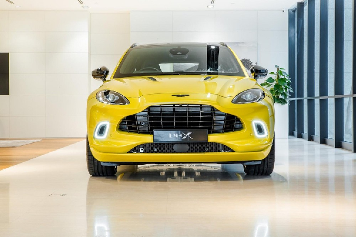 Aston Martin DBX chi 5,4 ty tai Malaysia, Dan choi Viet 