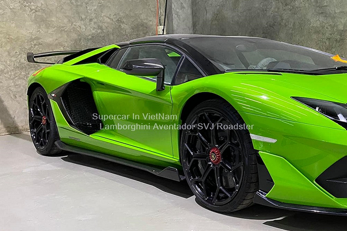 Lamborghini Aventador SVJ Roadster den Lao, dai gia Viet “phat hon“-Hinh-3