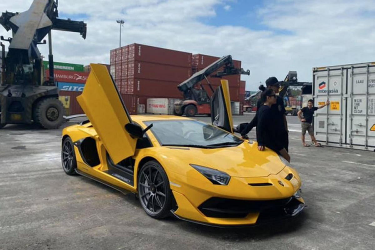 Dai gia Da Nang tau Lamborghini Aventador SVJ hon 53 ty dong-Hinh-3