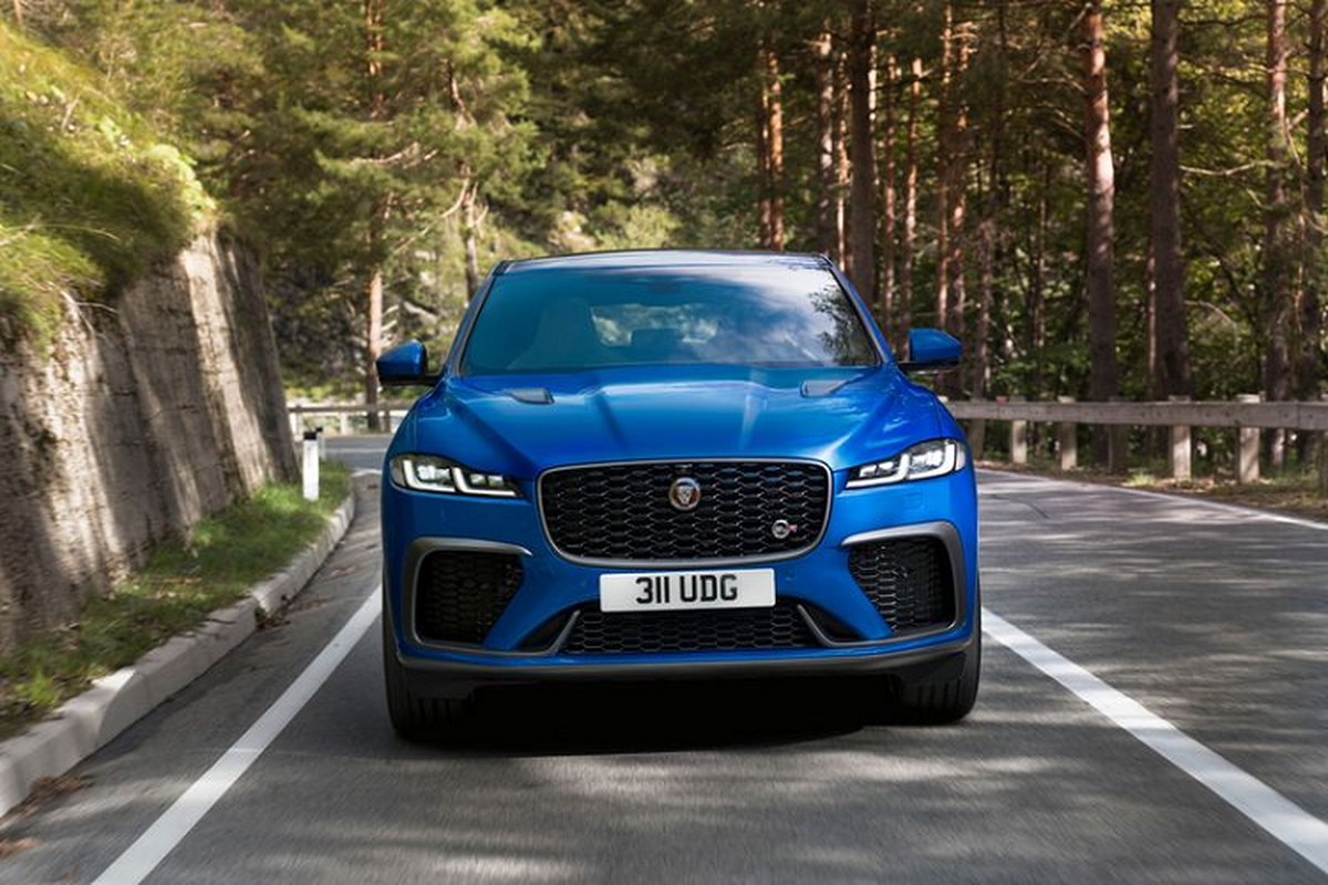 Jaguar F-Pace SVR 2021 sang chanh, chi can 3,8 giay de but toc-Hinh-6