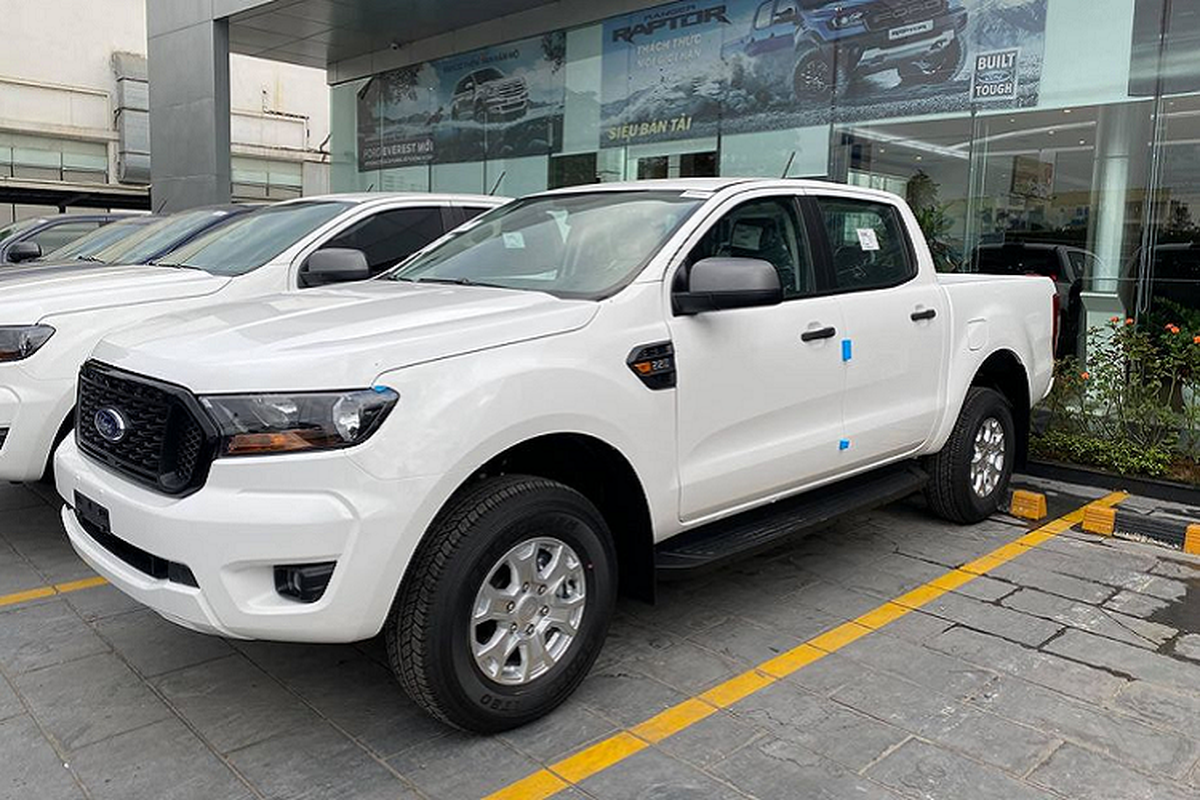 Ford Ranger 2021 tu 616 trieu dong ve “ngap kho” dai ly