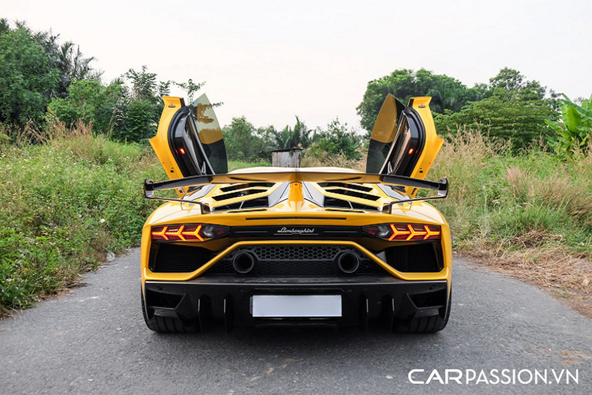 Can canh Lamborghini Aventador SVJ hon 50 ty o Sai Gon-Hinh-11